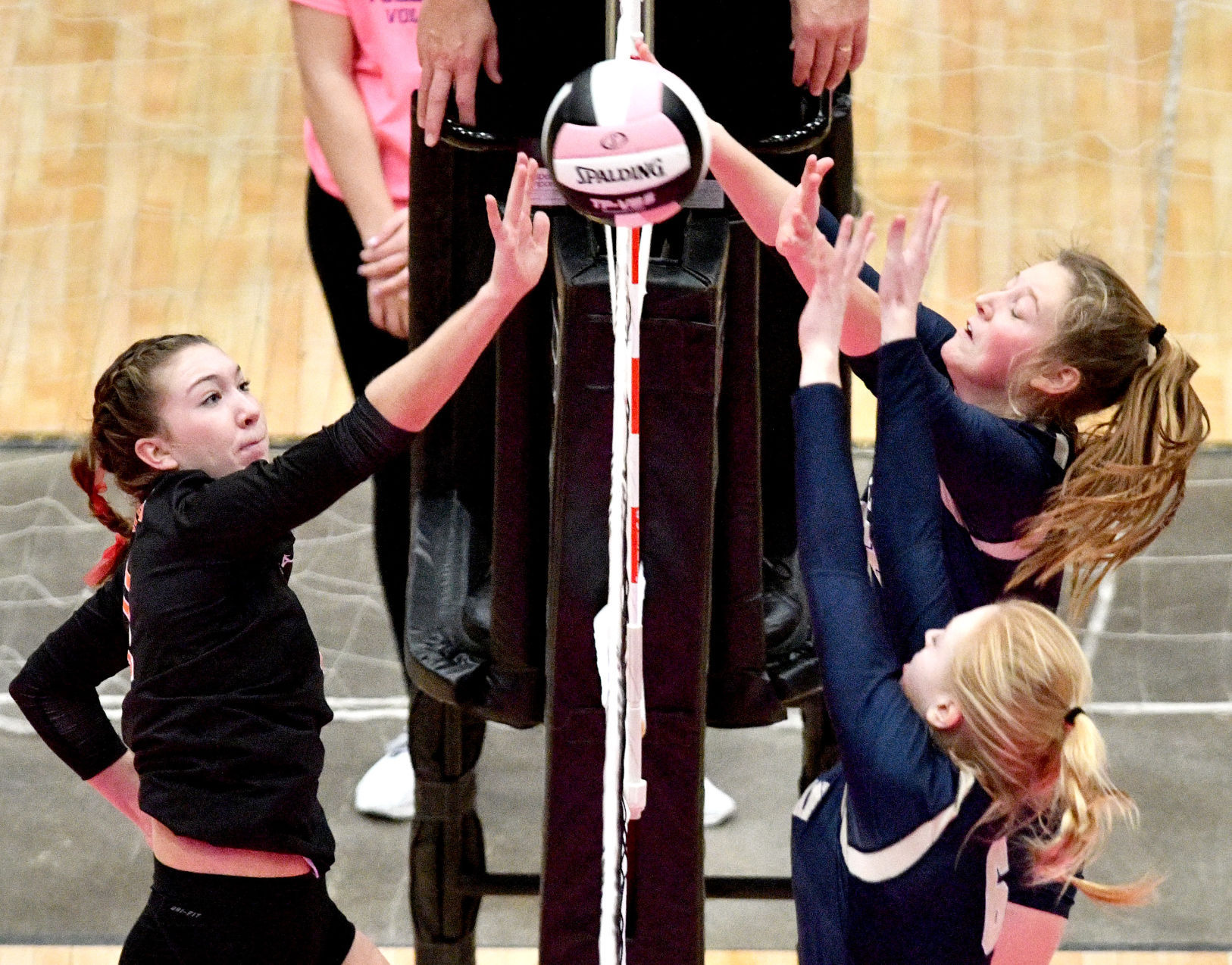 Sergeant Bluff-Luton vs Bishop Heelan state volleyball